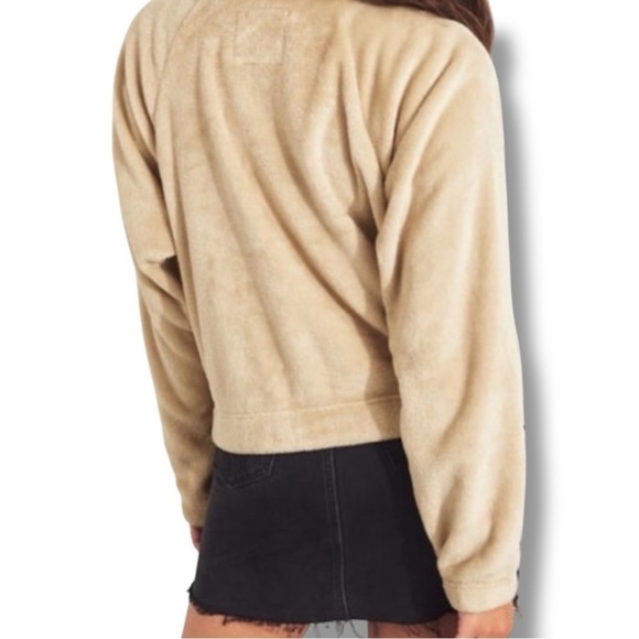 Hollister Super Soft Large Cozy Tan Faux Fur Quarter-Zip Pullover Fleece - Picture 2 of 15